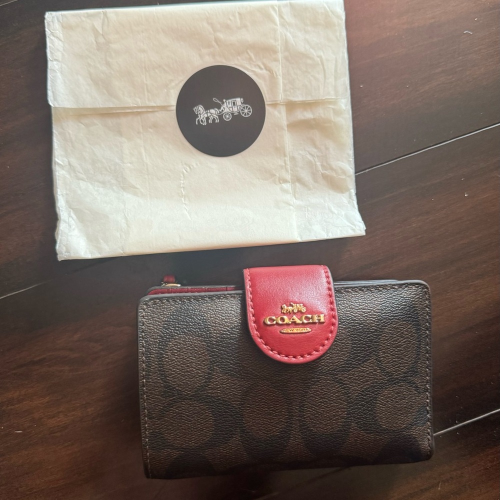 Coach Red wallet